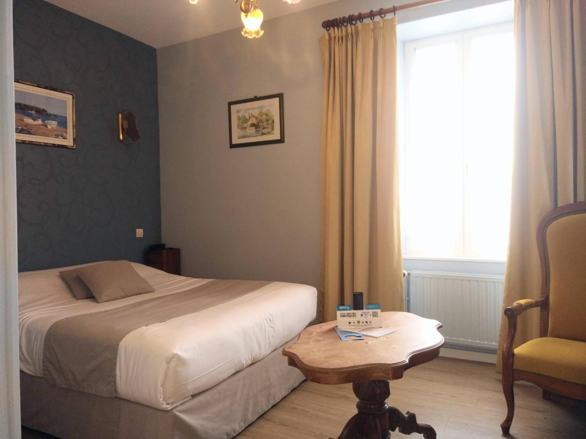 Hostellerie Saint Martin- Logis Hotel Et Restaurant Creully sur Seulles Kültér fotó
