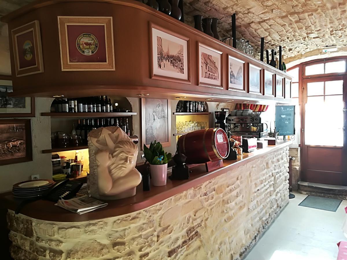 Hostellerie Saint Martin- Logis Hotel Et Restaurant Creully sur Seulles Kültér fotó