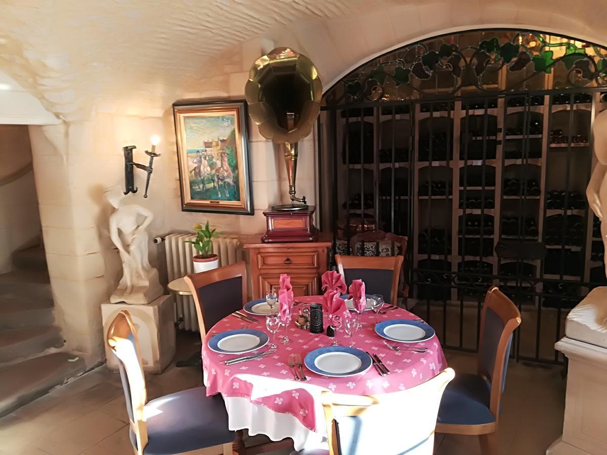 Hostellerie Saint Martin- Logis Hotel Et Restaurant Creully sur Seulles Kültér fotó