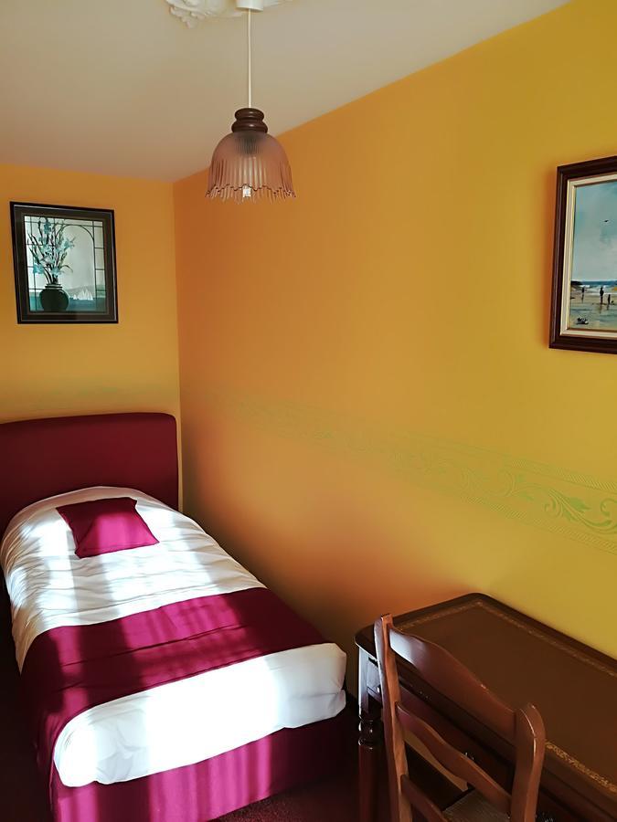 Hostellerie Saint Martin- Logis Hotel Et Restaurant Creully sur Seulles Kültér fotó